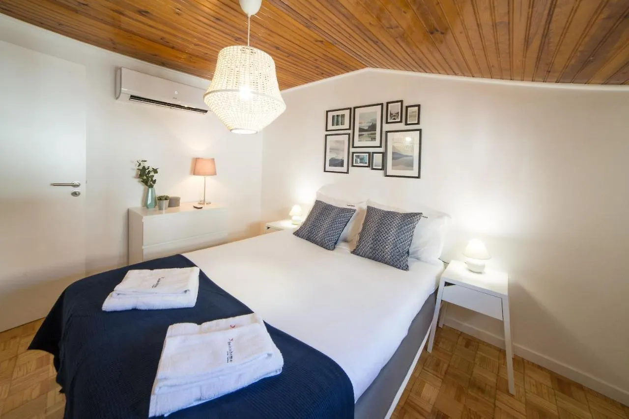 Flh Bairro Alto Charming Apartment Лиссабон